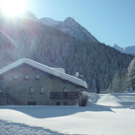 Chalet Rustico Bertolini Per Gruppi! Villa Vermiglio Eksteriør bilde