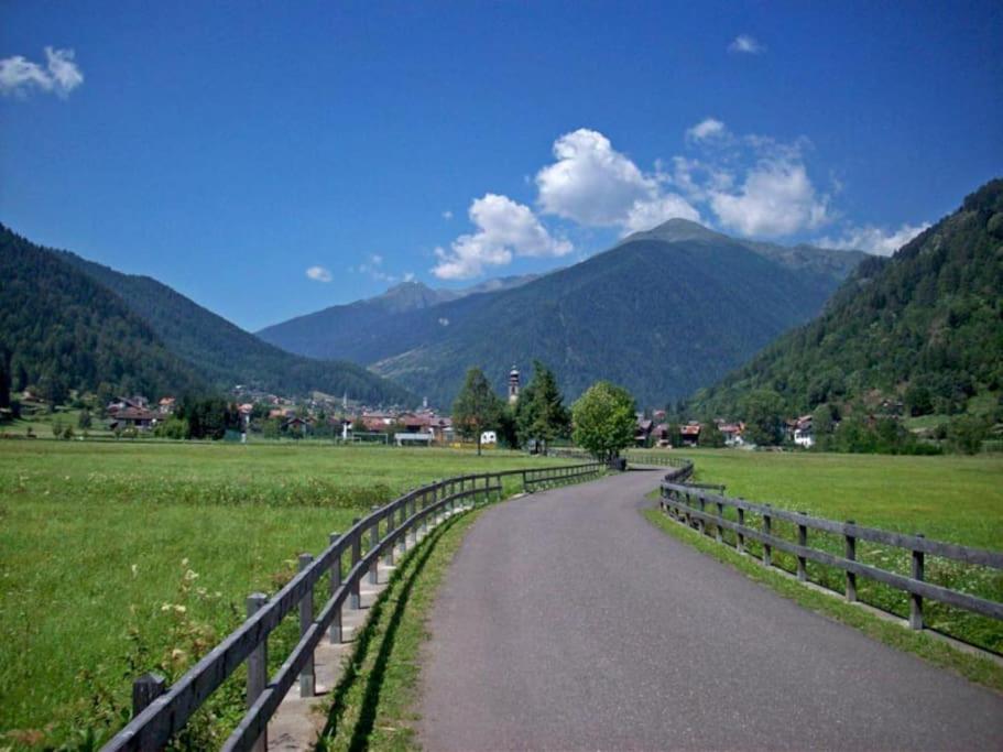Chalet Rustico Bertolini Per Gruppi! Villa Vermiglio Eksteriør bilde