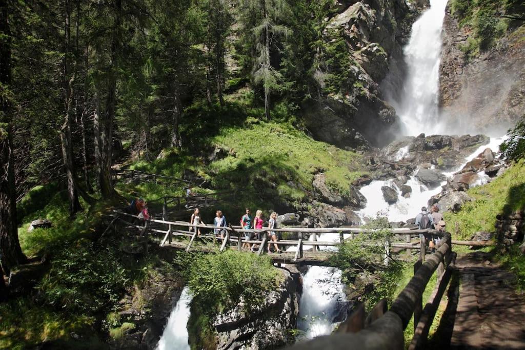 Chalet Rustico Bertolini Per Gruppi! Villa Vermiglio Eksteriør bilde