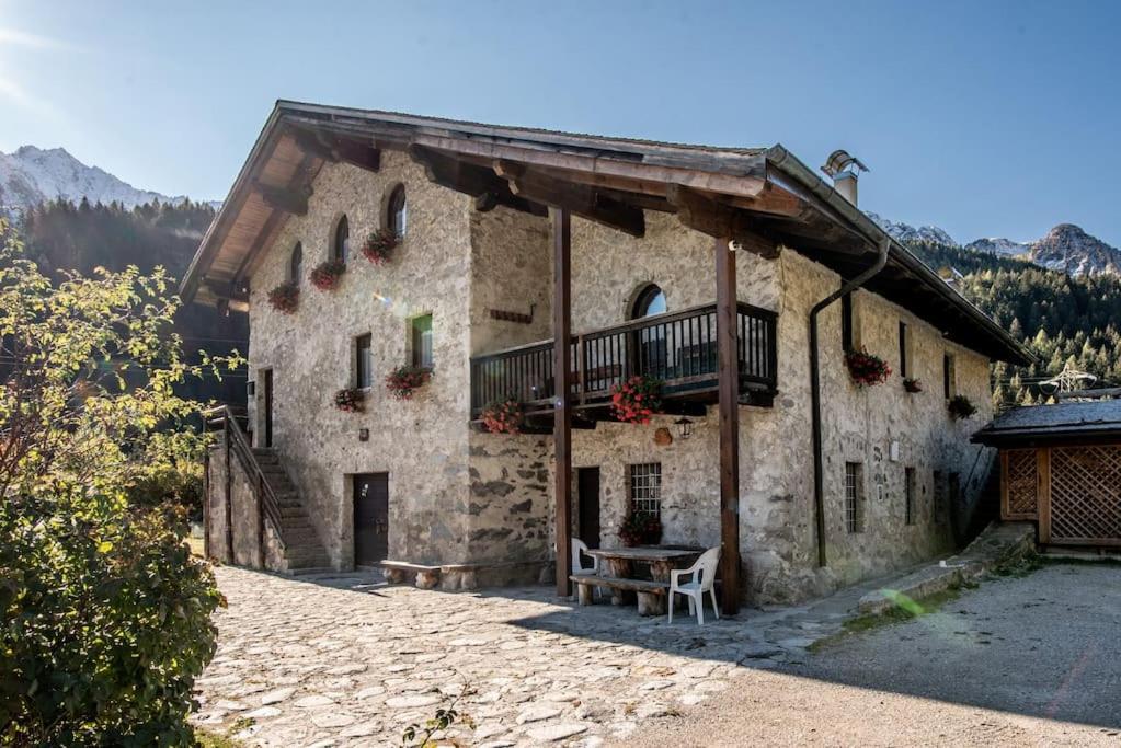 Chalet Rustico Bertolini Per Gruppi! Villa Vermiglio Eksteriør bilde