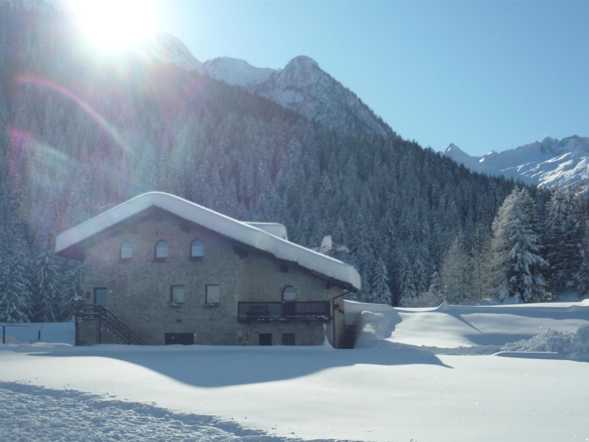 Chalet Rustico Bertolini Per Gruppi! Villa Vermiglio Eksteriør bilde